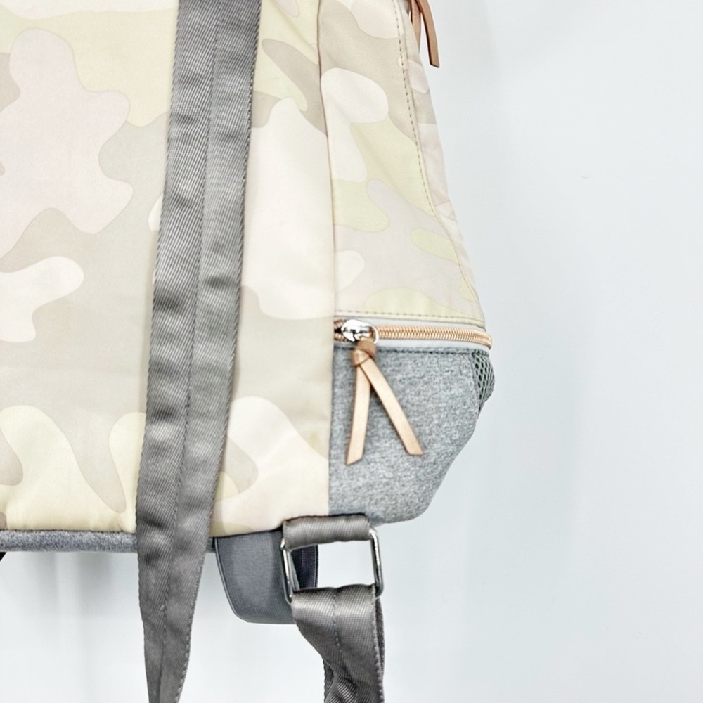 Stella & Dot Crush It Backpack Blush Camo - Picture 6 of 9